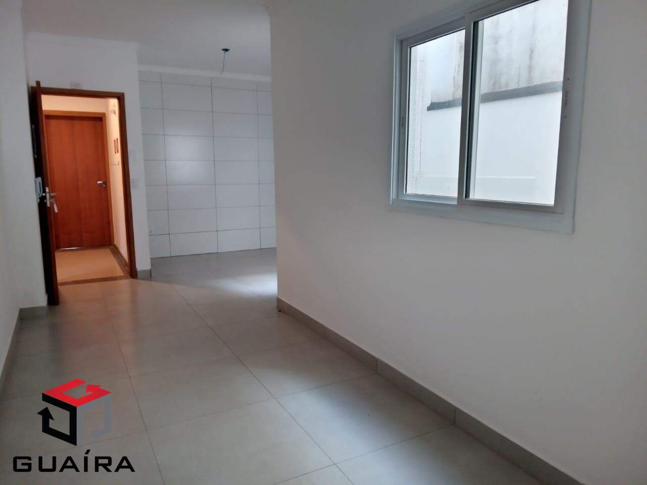 Apartamento à venda com 2 quartos, 42m² - Foto 2