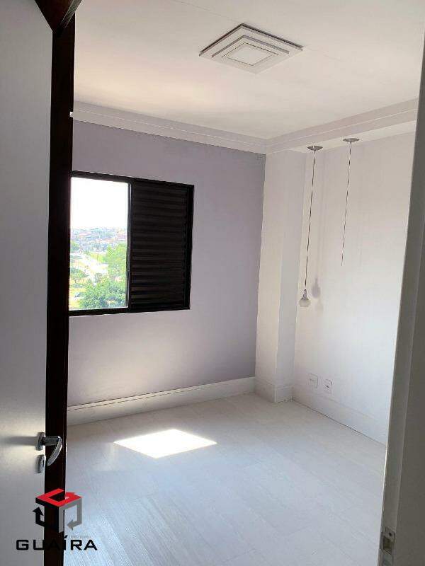 Apartamento para alugar com 2 quartos, 65m² - Foto 18