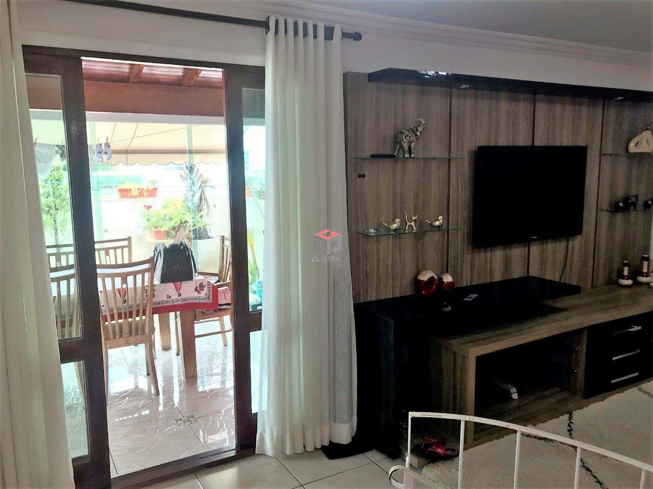 Cobertura à venda com 3 quartos, 200m² - Foto 4