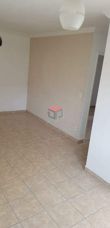 Apartamento à venda com 2 quartos, 68m² - Foto 4