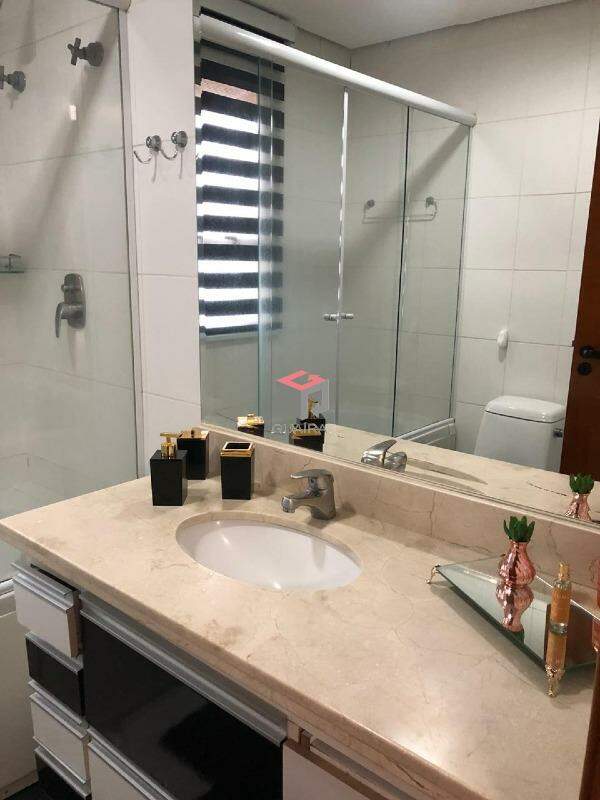 Apartamento à venda com 3 quartos, 130m² - Foto 28