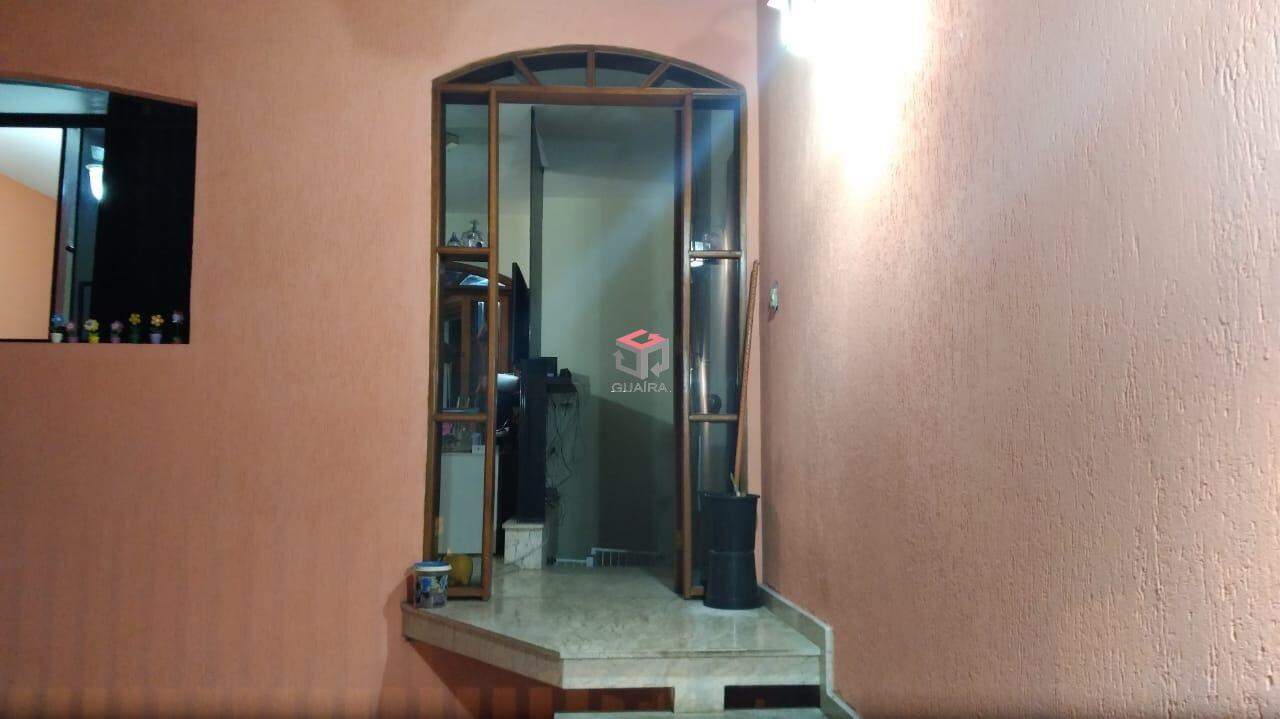 Sobrado à venda com 4 quartos, 232m² - Foto 2