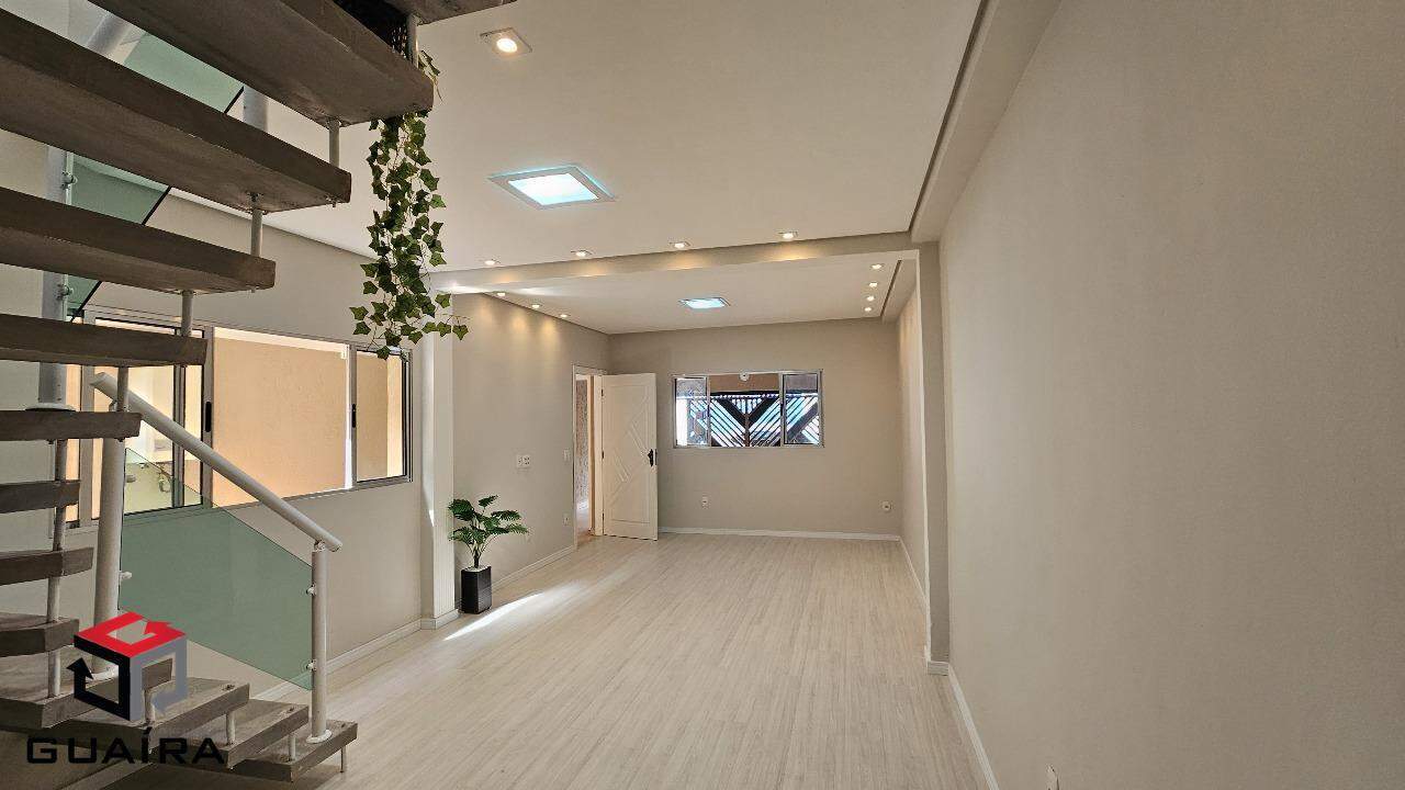 Sobrado à venda com 3 quartos, 203m² - Foto 1