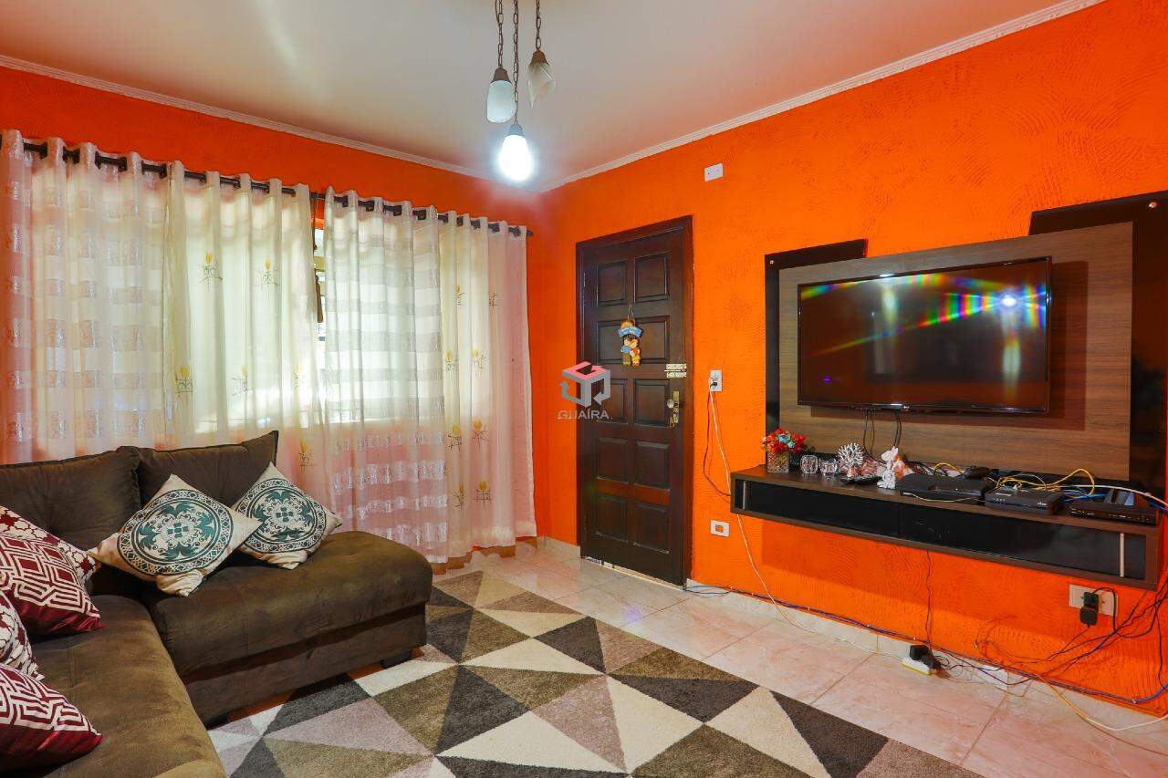 Sobrado à venda com 4 quartos, 197m² - Foto 1