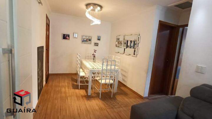 Apartamento à venda com 2 quartos, 62m² - Foto 3