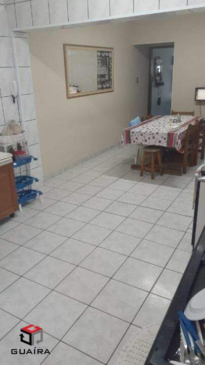 Sobrado para alugar com 2 quartos, 234m² - Foto 4