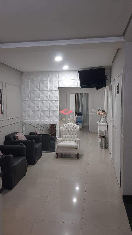 Casa Comercial à venda com 4 quartos, 564m² - Foto 1