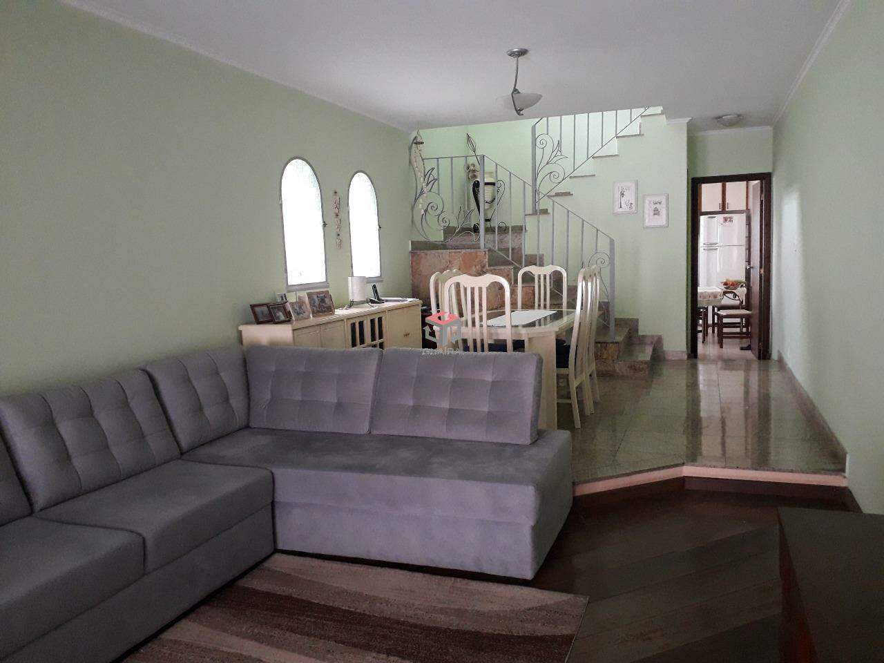 Sobrado à venda com 3 quartos, 201m² - Foto 2