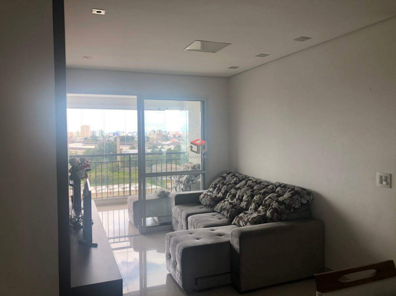 Apartamento à venda com 3 quartos, 81m² - Foto 1