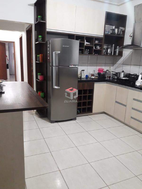 Sobrado à venda com 6 quartos, 220m² - Foto 5