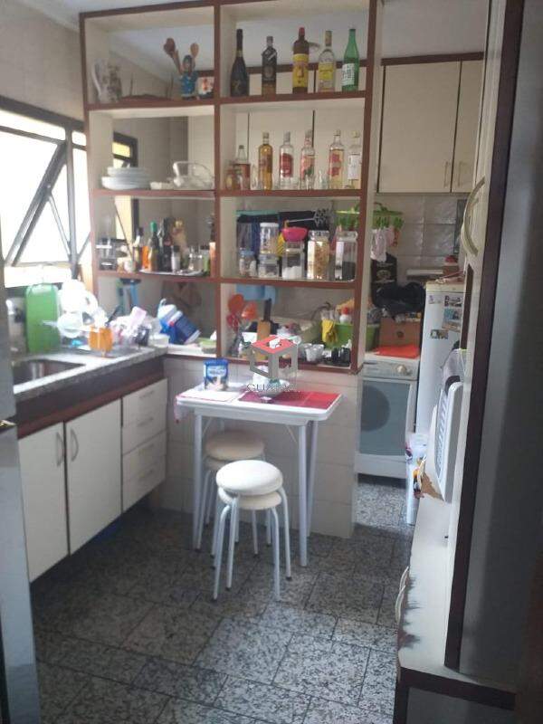 Apartamento à venda com 2 quartos, 87m² - Foto 4