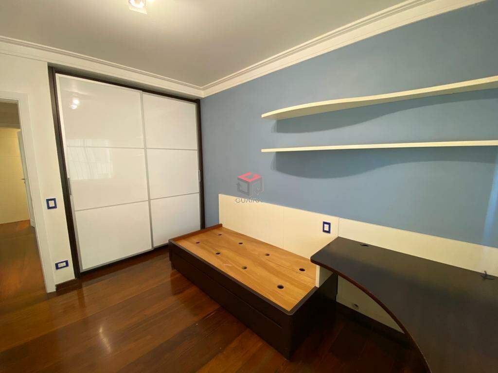 Apartamento à venda com 4 quartos, 236m² - Foto 17