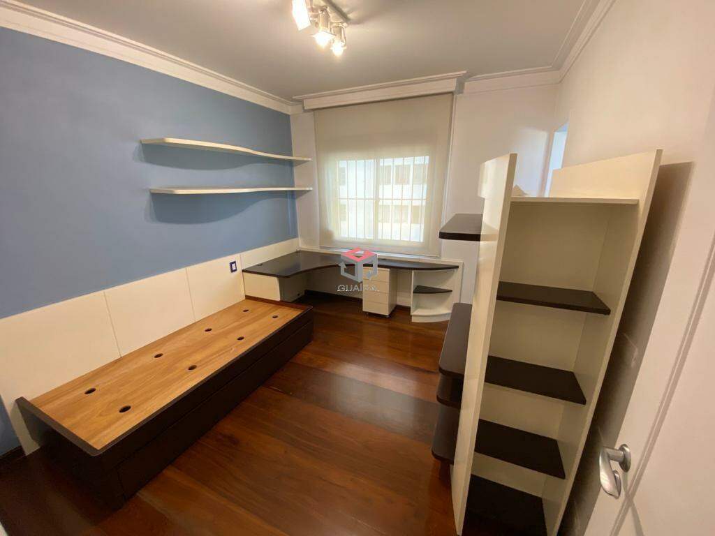 Apartamento à venda com 4 quartos, 236m² - Foto 18