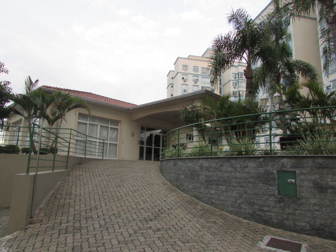 Apartamento para alugar em Avenida da Cavalhada, 4530 - foto 27