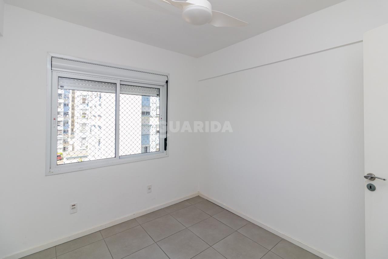 Apartamento para alugar em Avenida da Cavalhada, 4530 - foto 17