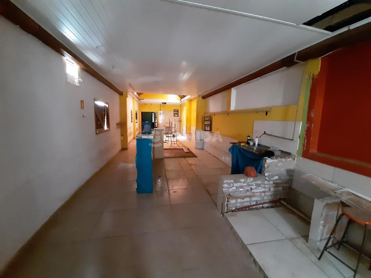 Prédio para alugar em Rua Vigário José Inácio, 247 - foto 5
