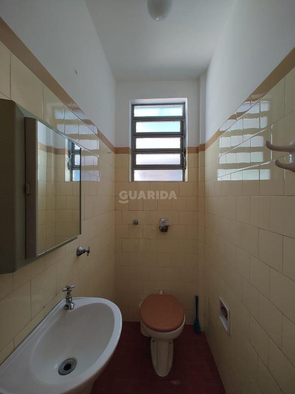casa comercial para alugar em Rua Félix da Cunha, 329 - foto 24