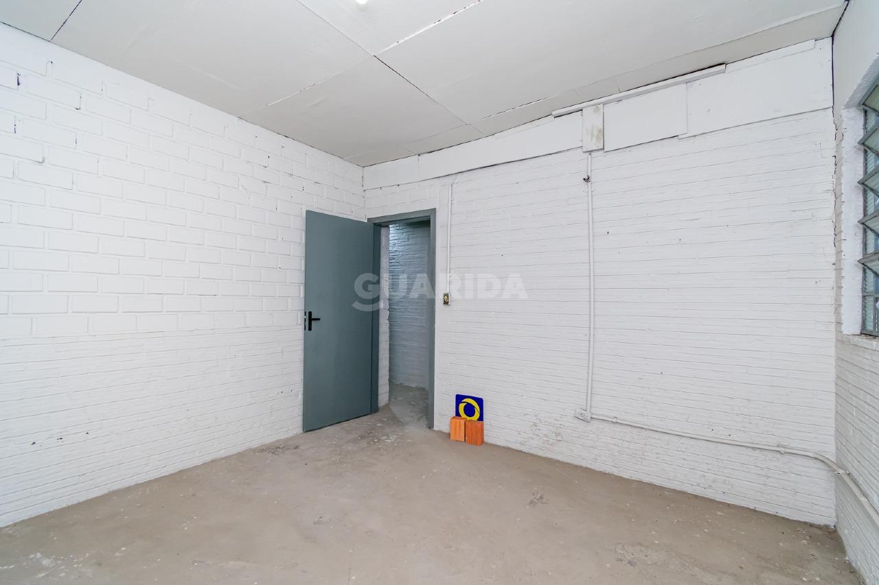 galpao deposito pavilhao para alugar em Rua Vítor Valpírio, 61 - foto 14
