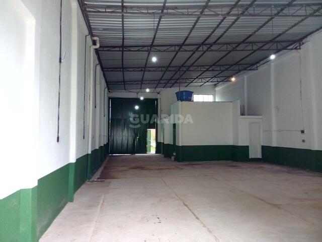galpao deposito pavilhao para alugar em Avenida Vinte e Um de Abril, 359 - foto 4