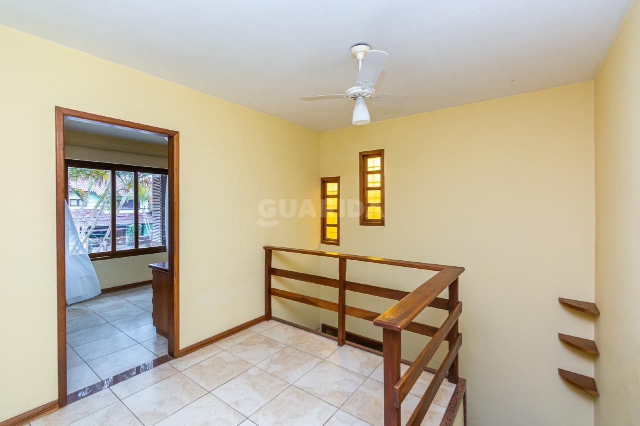 casa sobrado para alugar em Rua Paulo Derly Strehl, 138 - foto 17