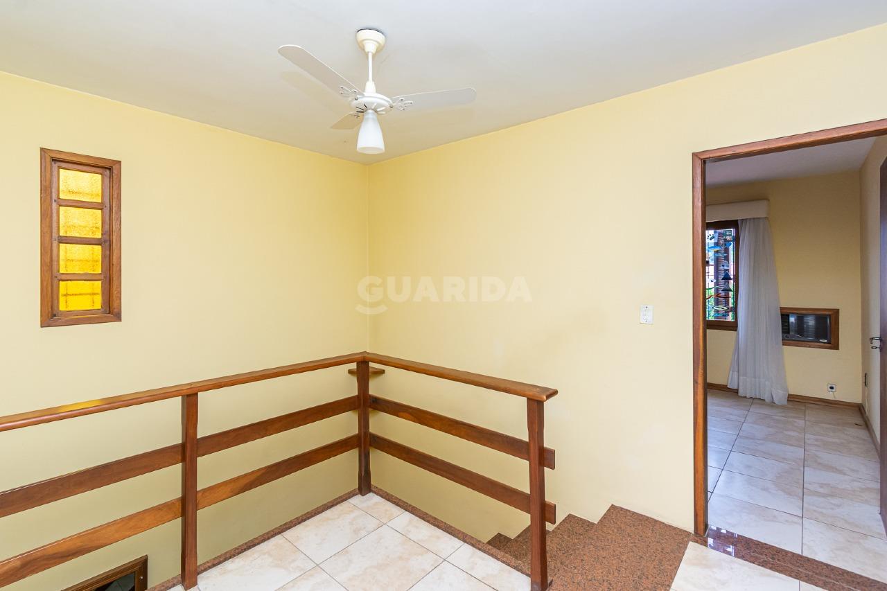 casa sobrado para alugar em Rua Paulo Derly Strehl, 138 - foto 18