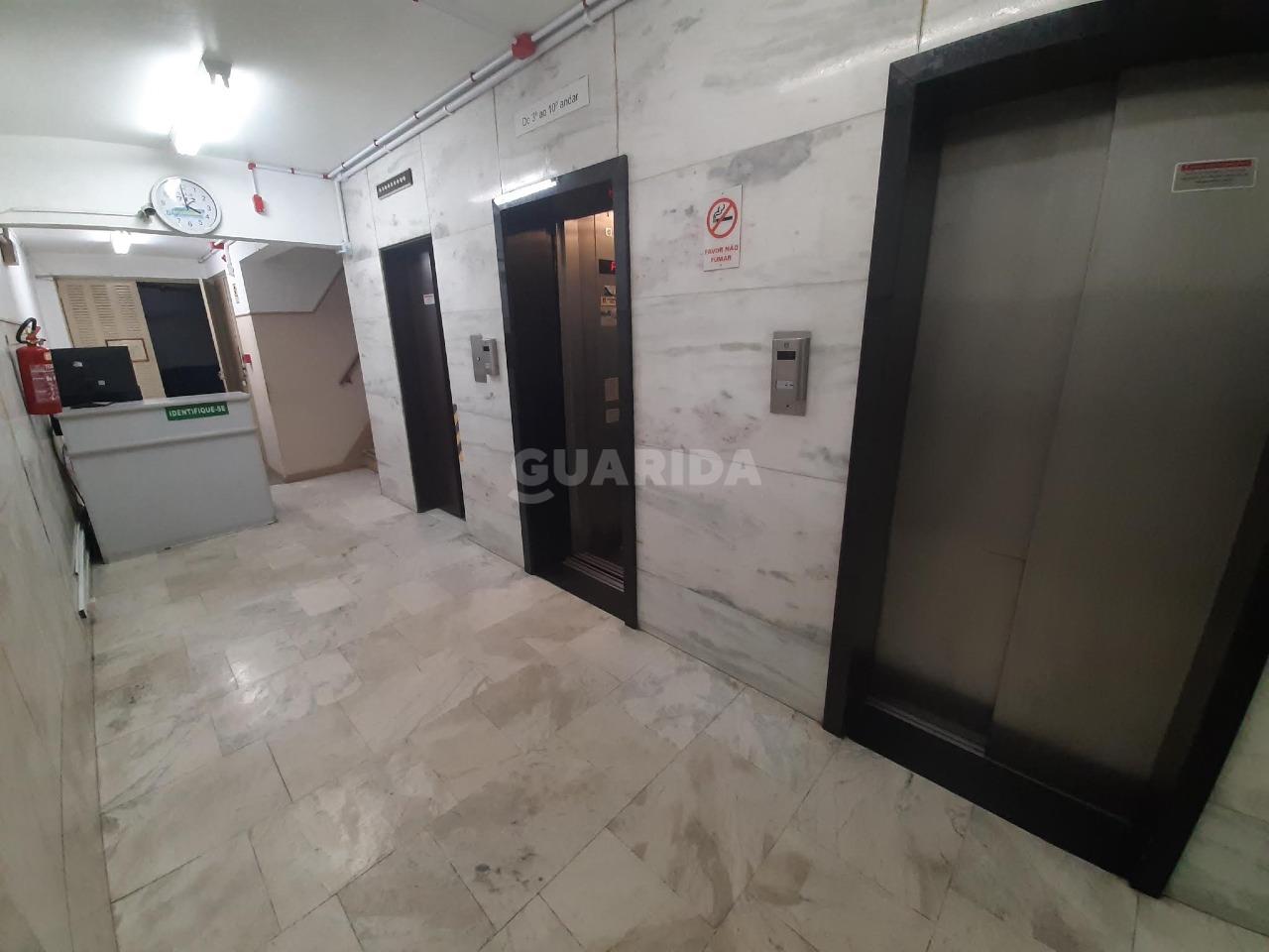 consultorio sala conjunto para alugar em Rua Vigário José Inácio, 399 - foto 18