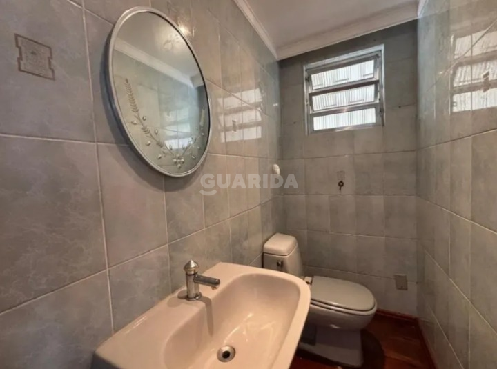 casa sobrado para alugar em Rua Adão Pinheiro da Silva, 420 - foto 17