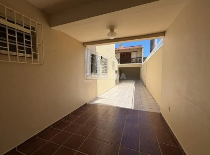 casa sobrado para alugar em Rua Adão Pinheiro da Silva, 420 - foto 25
