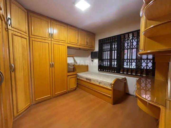 casa sobrado para alugar em Rua Adão Pinheiro da Silva, 420 - foto 12