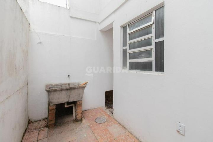 casa sobrado para alugar em Rua Glênio Peres, 130 - foto 11