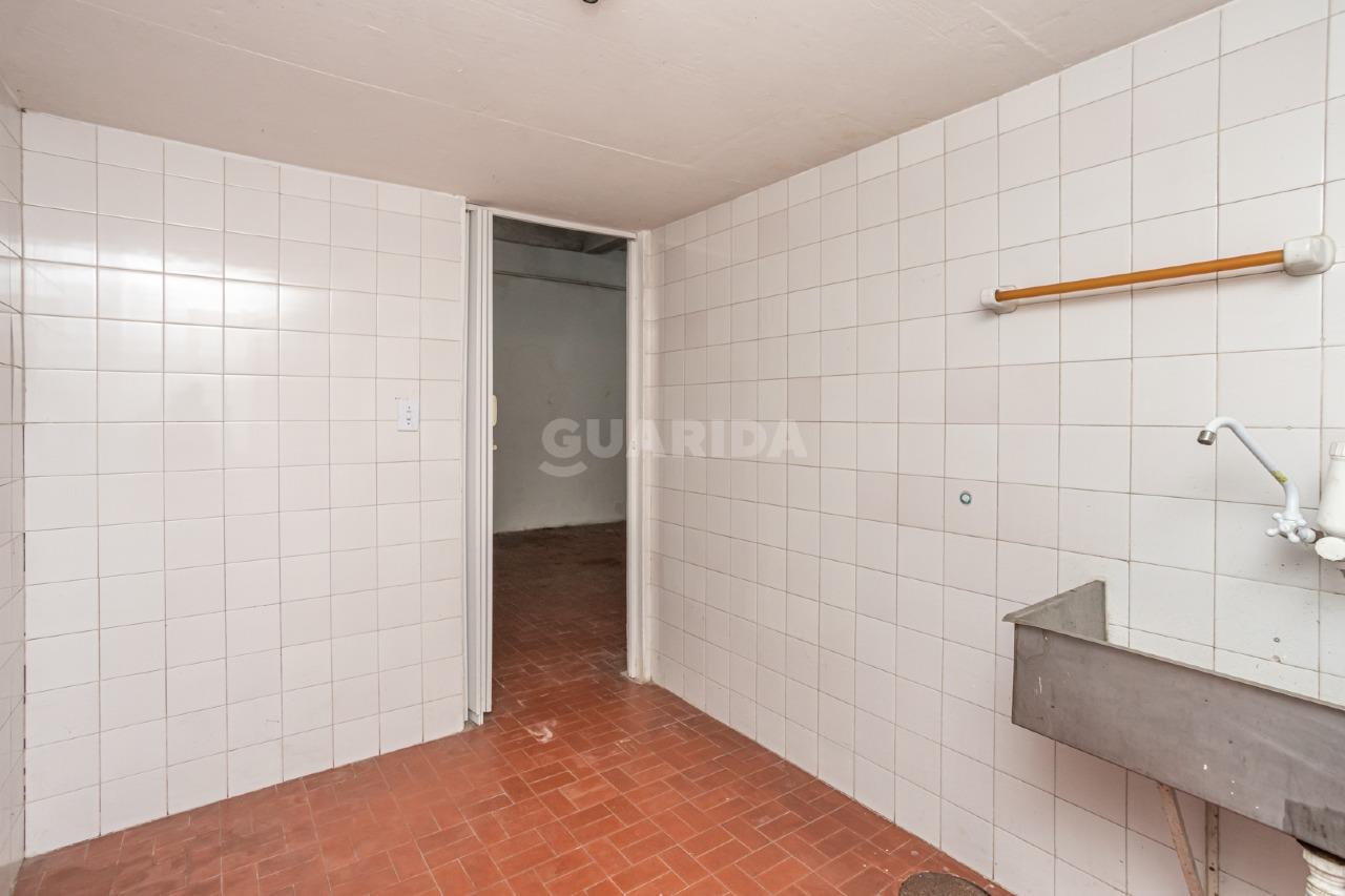 casa comercial para alugar em Rua Irmão Inocêncio Luís, 573 - foto 15
