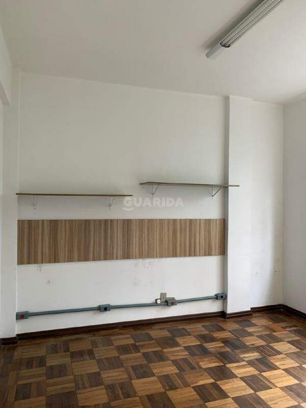 consultorio sala conjunto para alugar em Rua Vigário José Inácio, 566 - foto 6