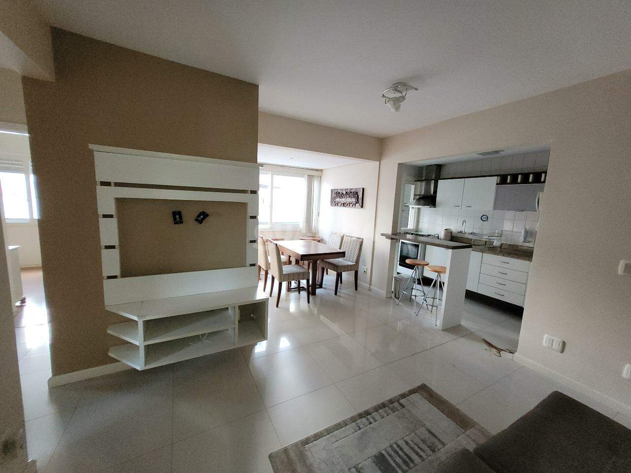 Apartamento para alugar em Chácara das Pedras, Porto Alegre - foto 1