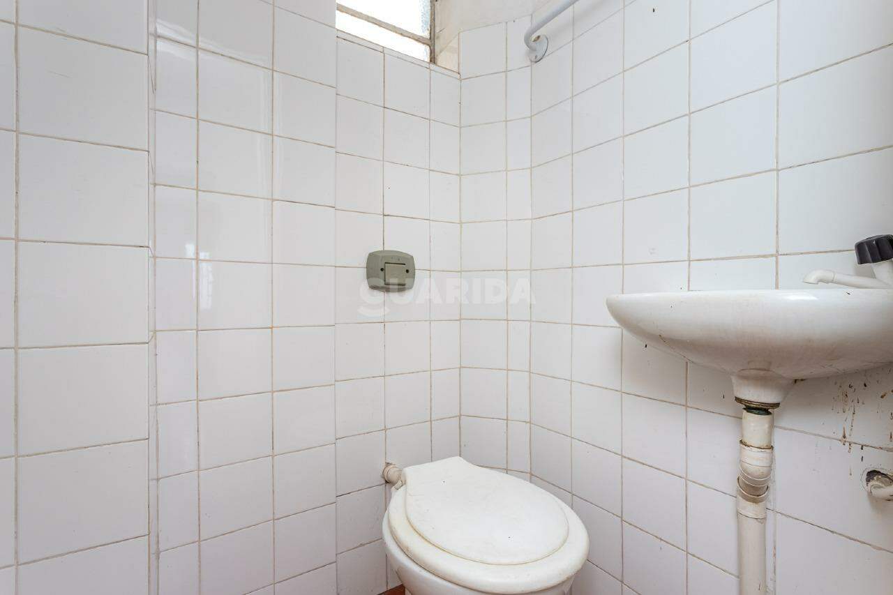 consultorio sala conjunto para alugar em Rua Vigário José Inácio, 371 - foto 10