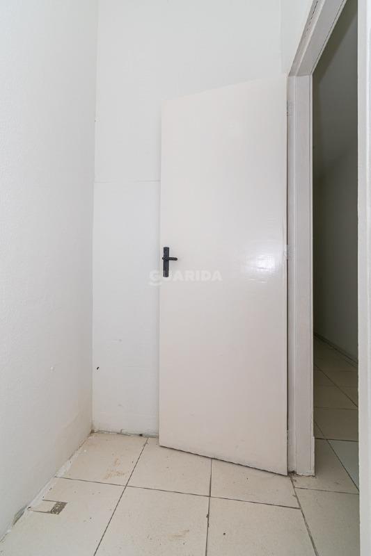 consultorio sala conjunto para alugar em Rua Vigário José Inácio, 481 - foto 14