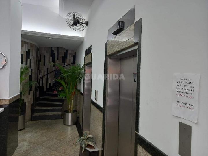 consultorio sala conjunto para alugar em Avenida Borges de Medeiros, 308 - foto 12