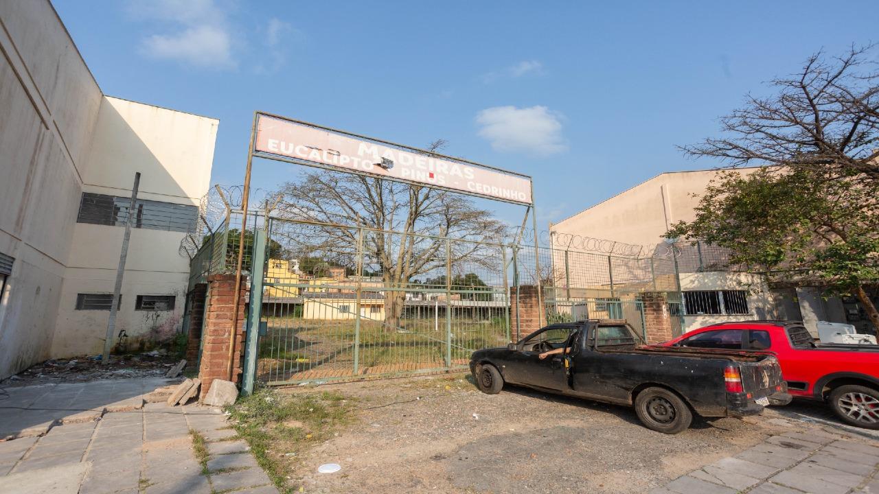 terreno lote para alugar em Avenida Doutor Carlos Barbosa, 820 - foto 27