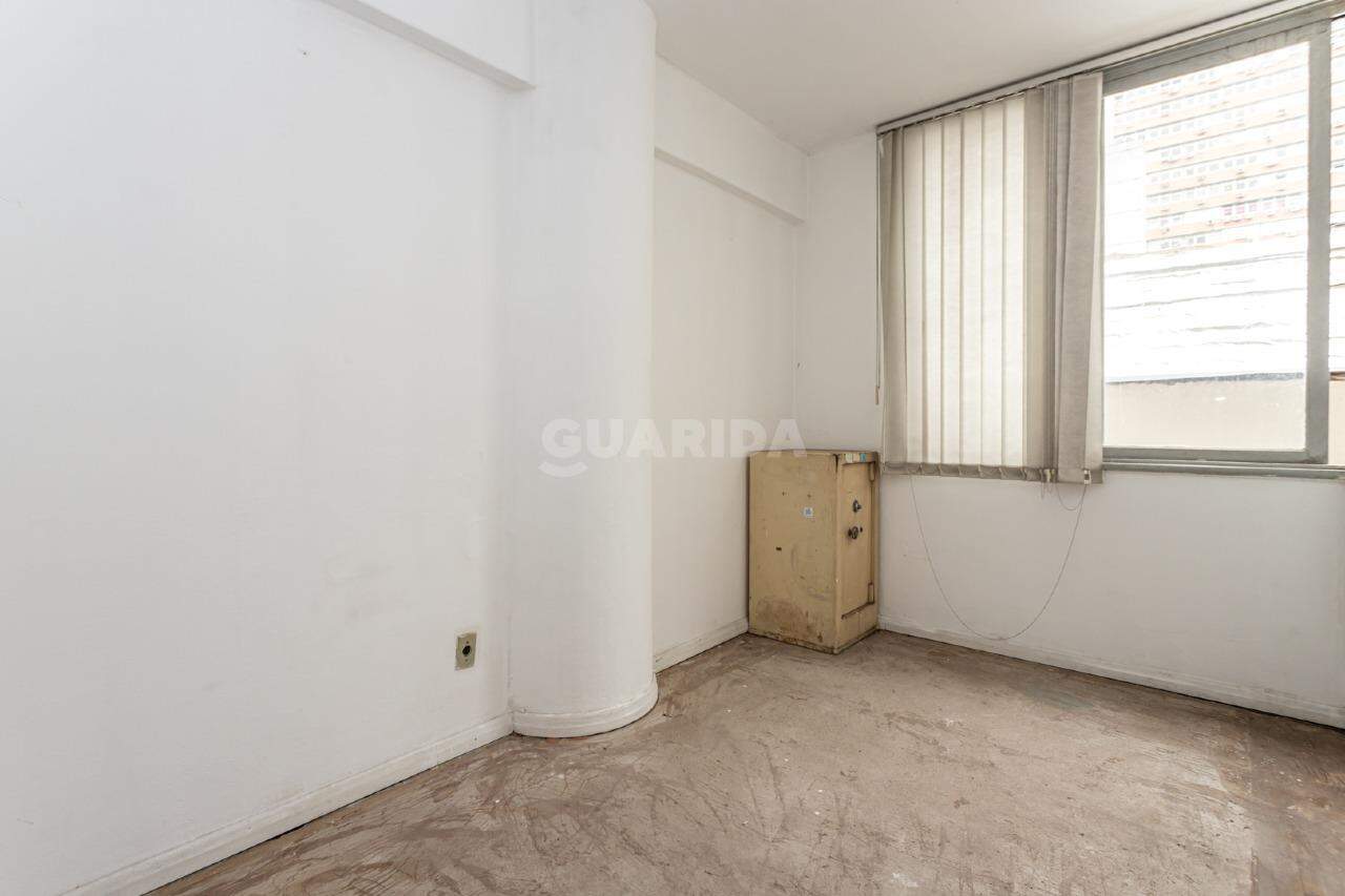 consultorio sala conjunto para alugar em Rua Vigário José Inácio, 250 - foto 10