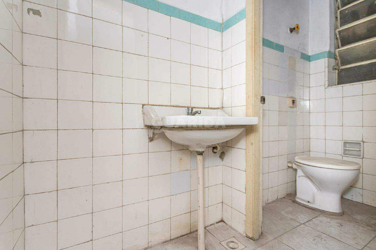 consultorio sala conjunto para alugar em Rua Vigário José Inácio, 250 - foto 15