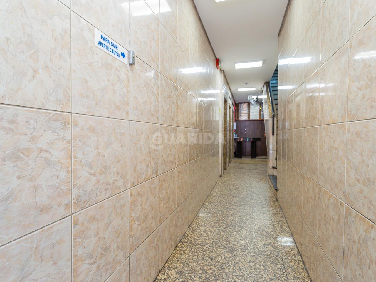 consultorio sala conjunto para alugar em Rua Vigário José Inácio, 368 - foto 12