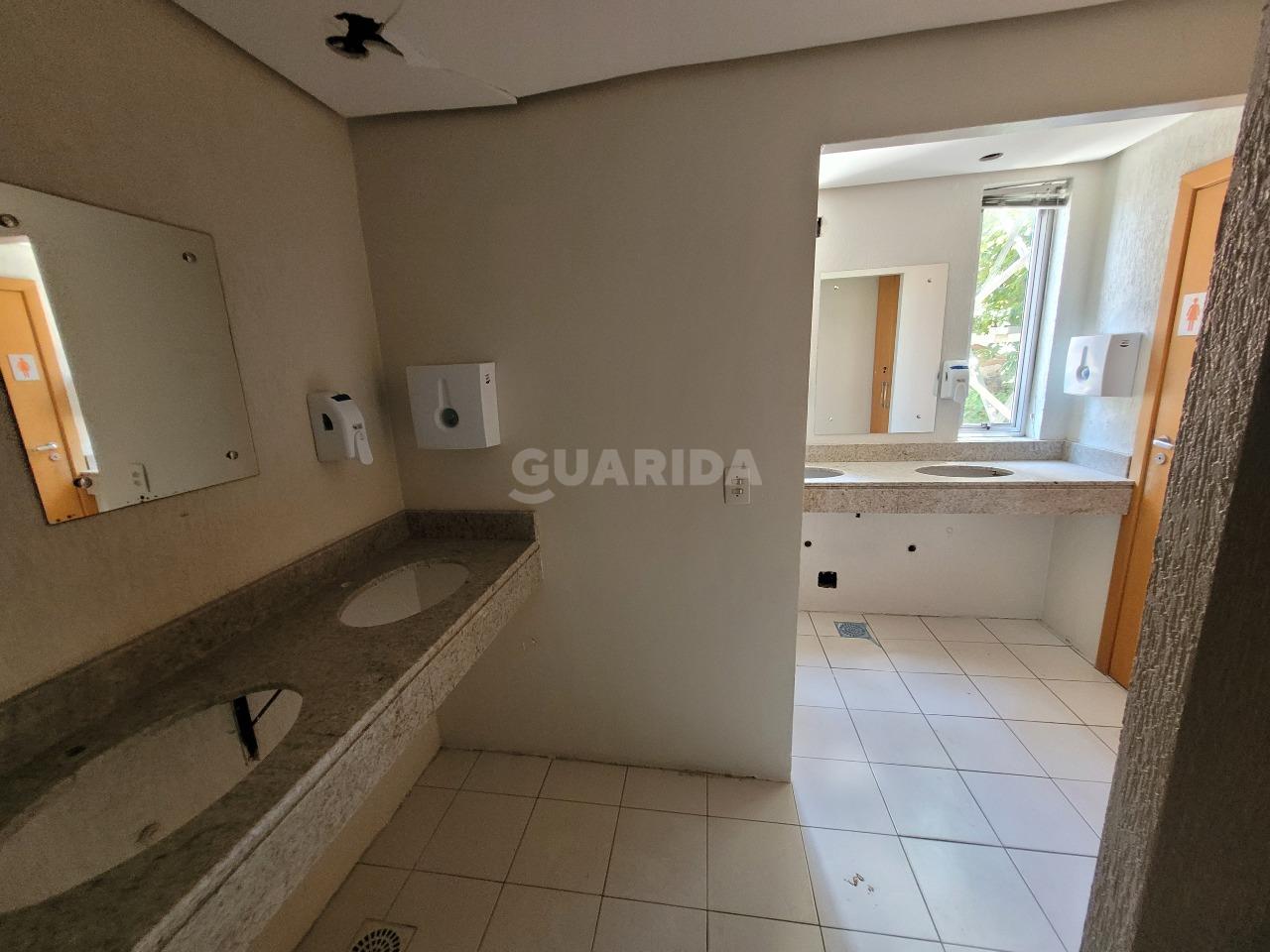 Prédio para alugar em Rua Vieira de Castro, 176 - foto 22