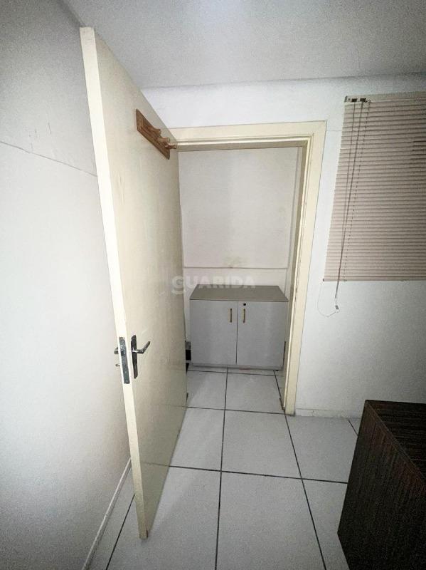 loja ponto comercial para alugar em Avenida Saturnino de Brito, 203 e 205 - foto 8