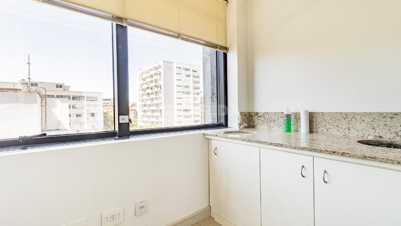 consultorio sala conjunto para alugar em Rua Padre Chagas, 147 - foto 17