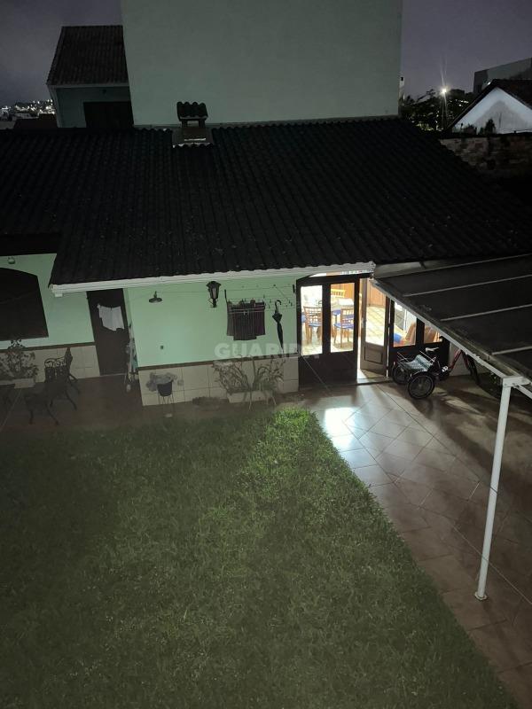 casa sobrado para alugar em Rua Waldomiro Schapke, 115 - foto 16