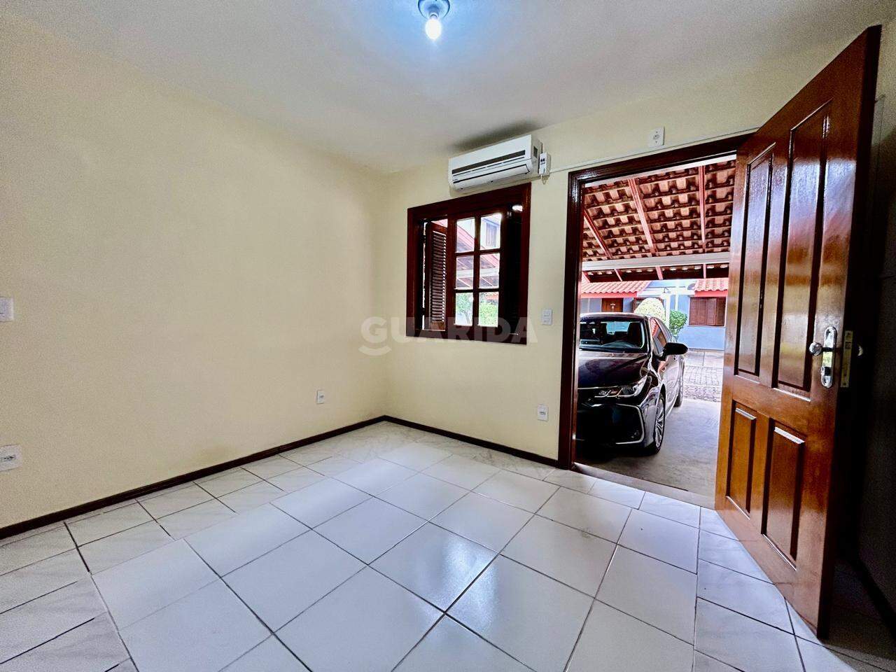 Casa em condominio para alugar em Tristeza, Porto Alegre - foto 1