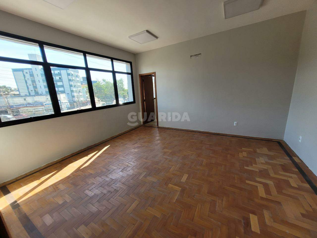 consultorio sala conjunto para alugar em Avenida Bento Gonçalves, 470 - foto 14