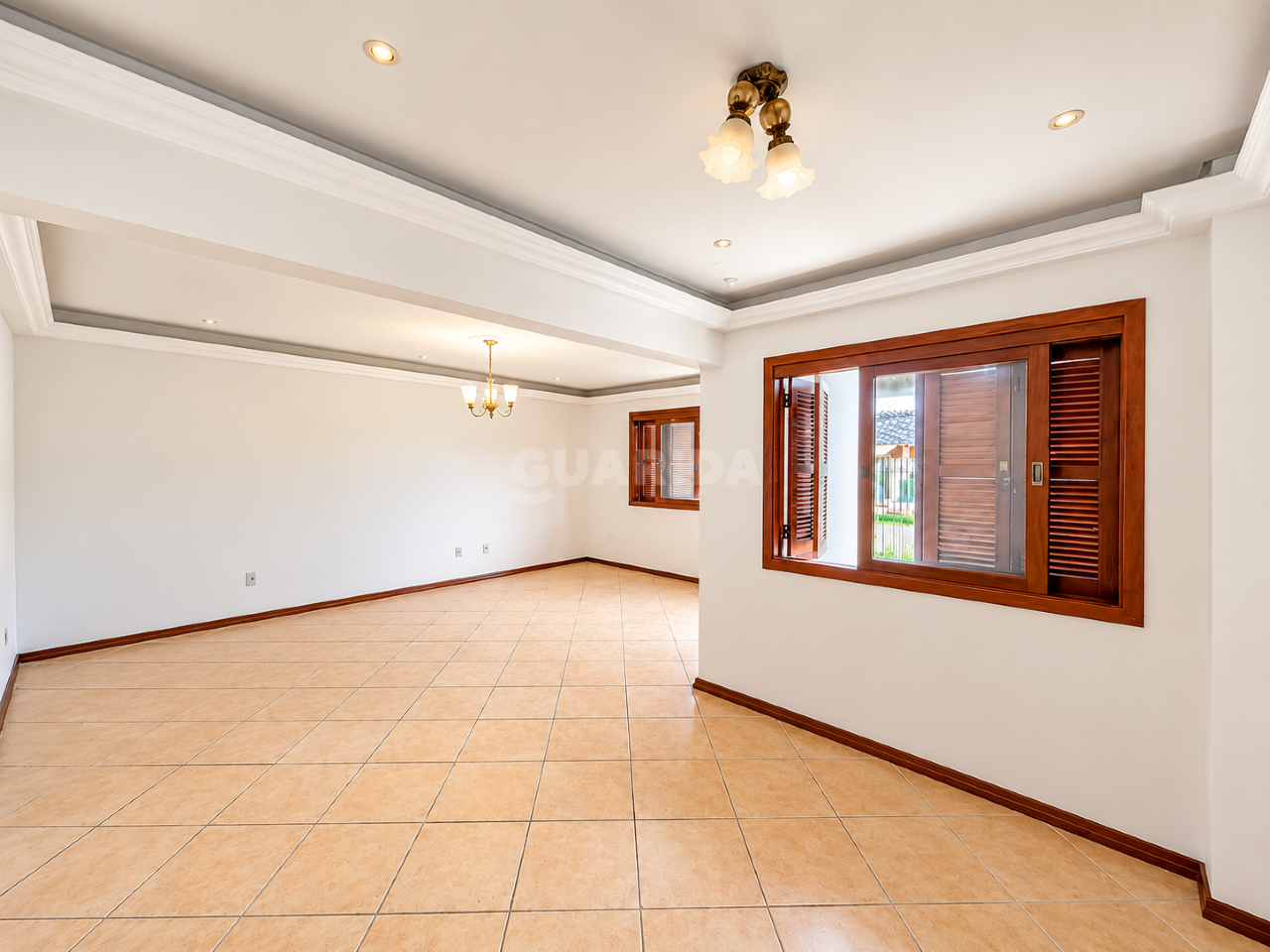 casa sobrado para alugar em Rua Moacyr Godoy Ilha, 242 - foto 2