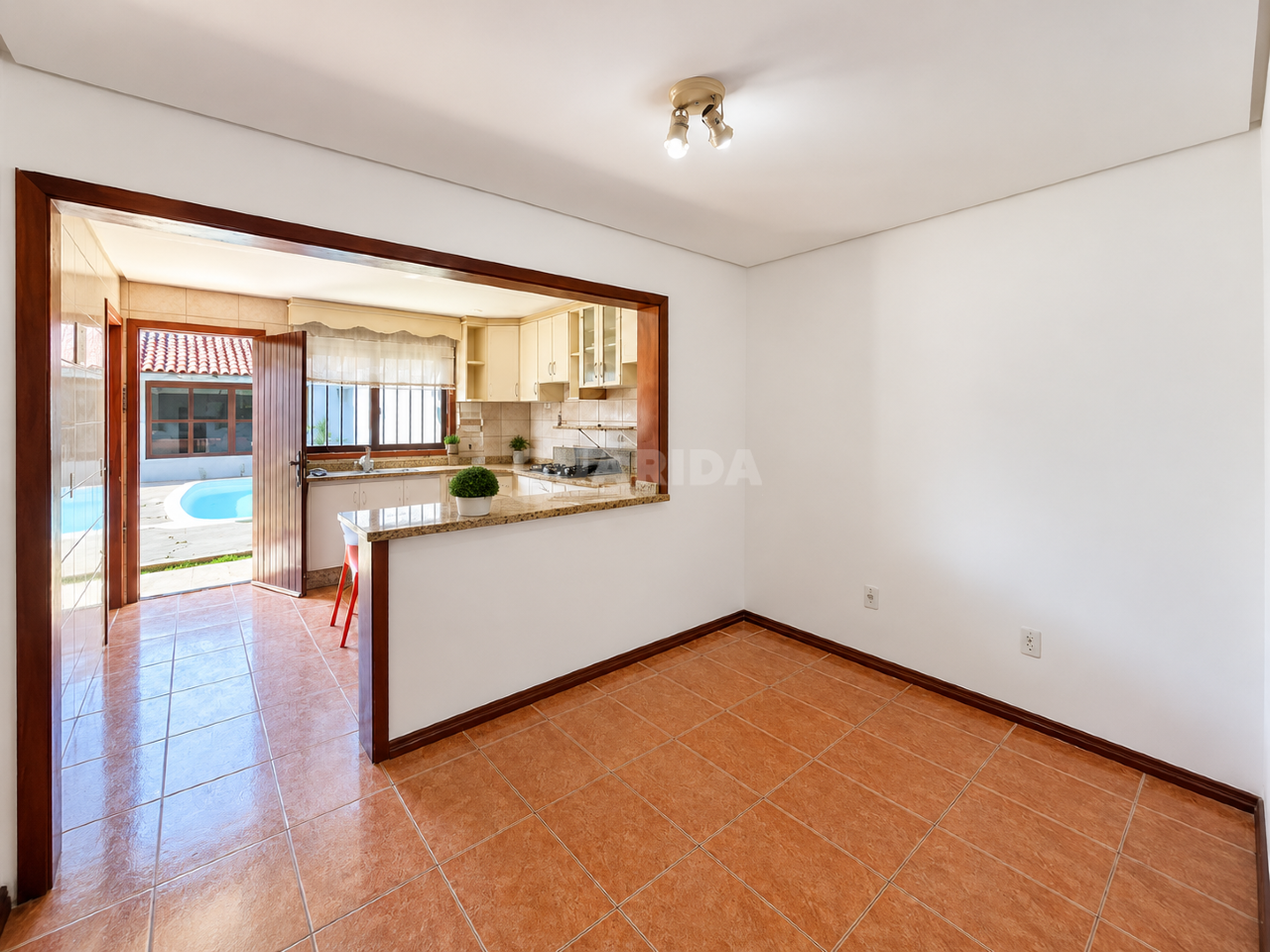 casa sobrado para alugar em Rua Moacyr Godoy Ilha, 242 - foto 5