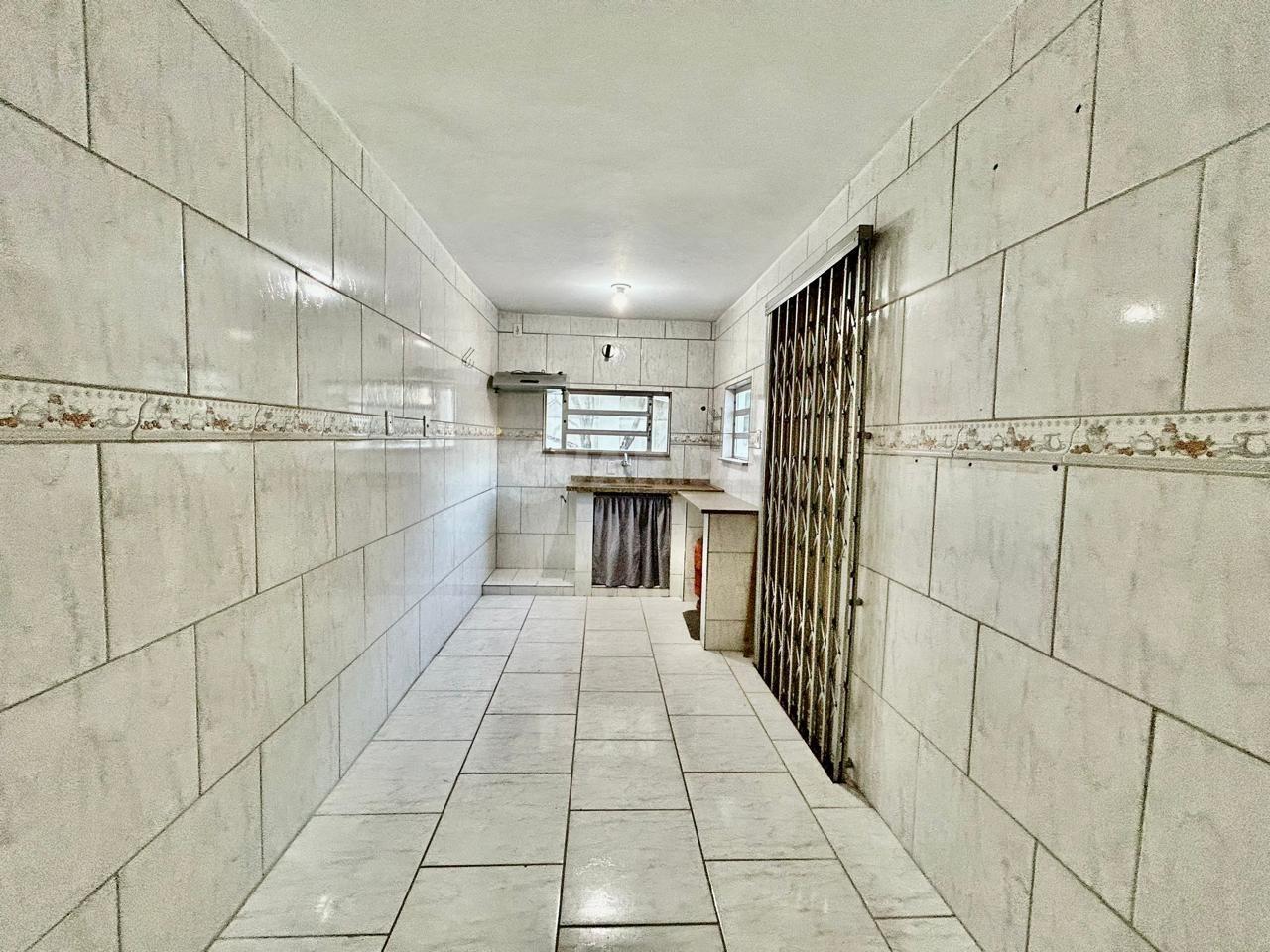 casa sobrado para alugar em Travessa Luiz Tamanini, 51 - foto 7