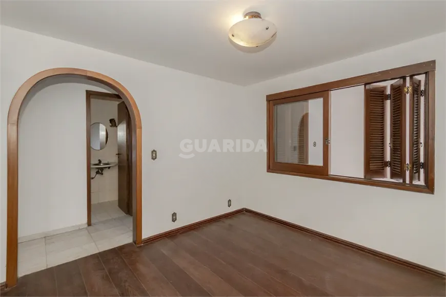 casa sobrado para alugar em Rua Maestro Mendanha, 25 - foto 14